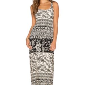 Black Novella Royale Womens Babs Dress